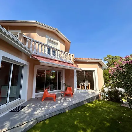 à Pyla-sur-mer Avec Piscine Villa